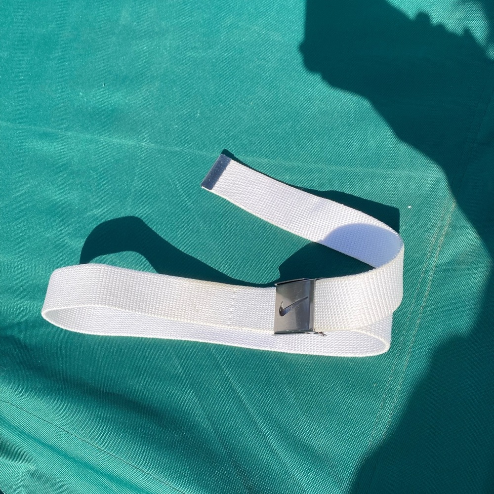 white nike belt
